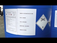 Tambour d'emballage d'exportation de chlorure de benzyle avec étiquette attachée